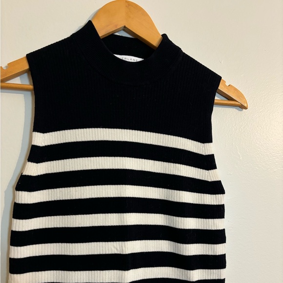 Everlane black and white striped sleeveless sweater - Picture 2 of 7